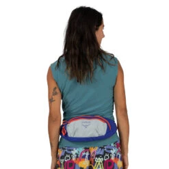 Osprey Daylite Waist Rumpetaske -Osrey Butikk 0007 DayliteWaist S23 OnBody5 SilverLiningBlueberry 10005144 web