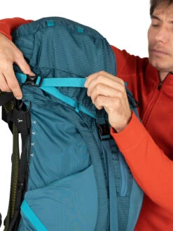 Osprey Atmos AG 65 Tursekk Herre -Osrey Butikk Atmos 65L S22 Detail10 VenturiBlue web 482a59c8 c4ea 478e 9172 2b4fbced7a8e