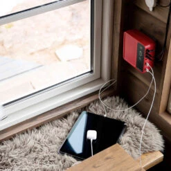 Home 300 Solar System (Solcellebelysning) -Osrey Butikk BRIGHT Home 300 Solar Home System kontrollenhet detalj