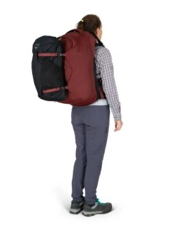 Osprey Fairview 40 Reisesekk Dame 31 Osprey Fairview 40 Reisesekk Dame -Osrey Butikk Fairview 40L F22 Detail4 ZirconRed web