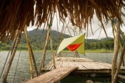 TICKET TO THE MOON Tarp For Hengekøye -Osrey Butikk bastian red hammock tarp 4